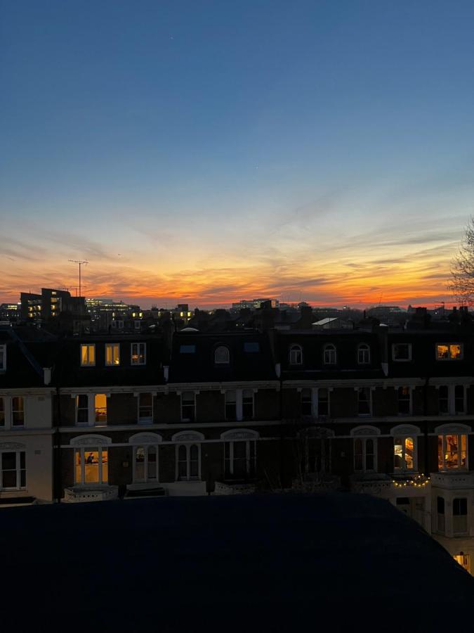 Newly Renovated Modern Studio Apartment In West Kensington Londra Exterior foto